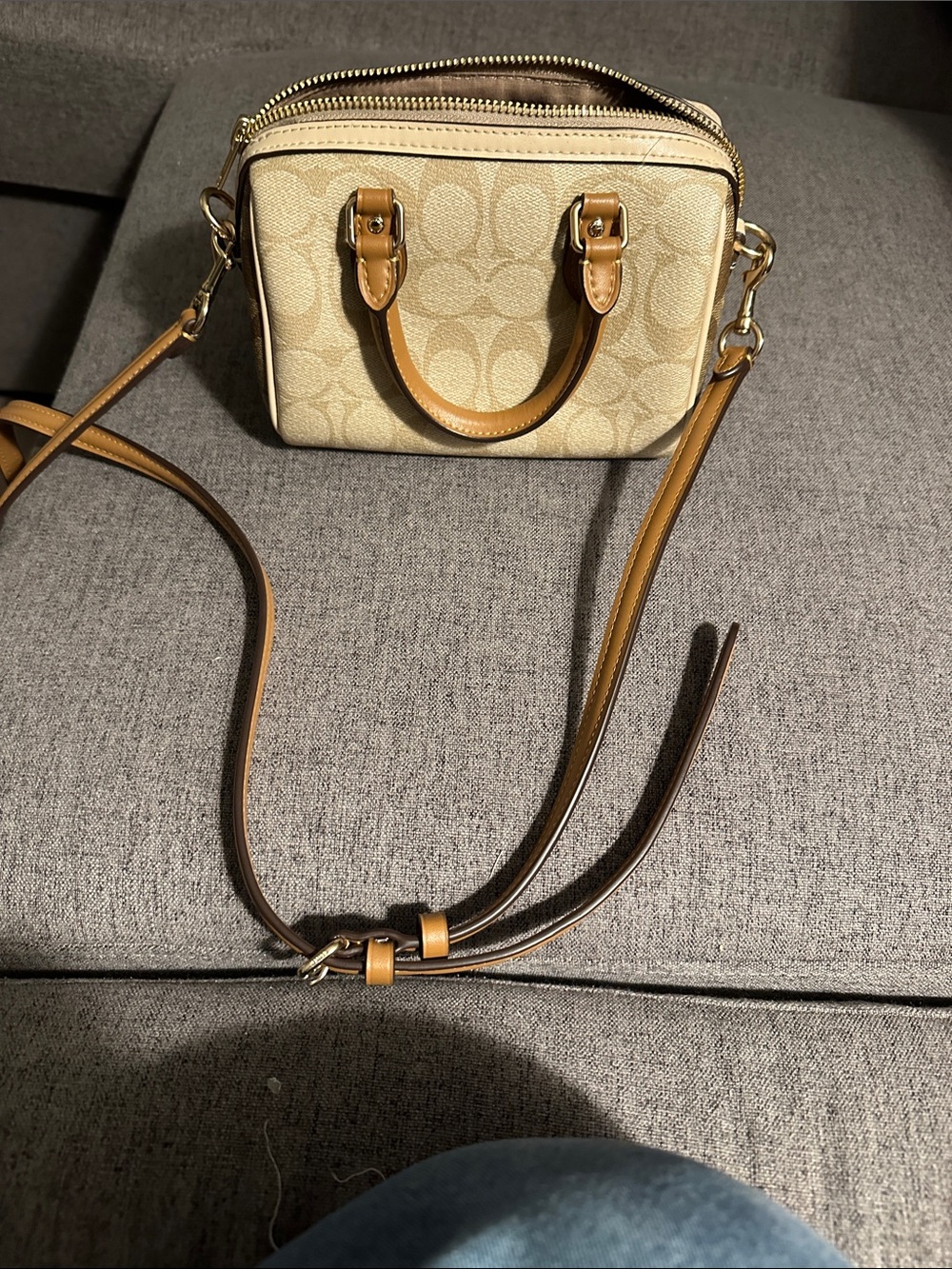 Coach Mini Please read comments - Picture 9 of 12
